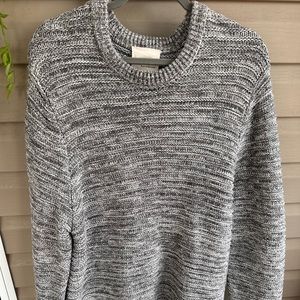 UpWest XL grey sweater. 60/40 cotton acrylic. Super warm for the upcoming winter